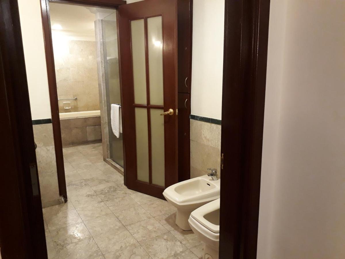 Raymond Suites At Berjaya Times Square Куала Лумпур Екстериор снимка