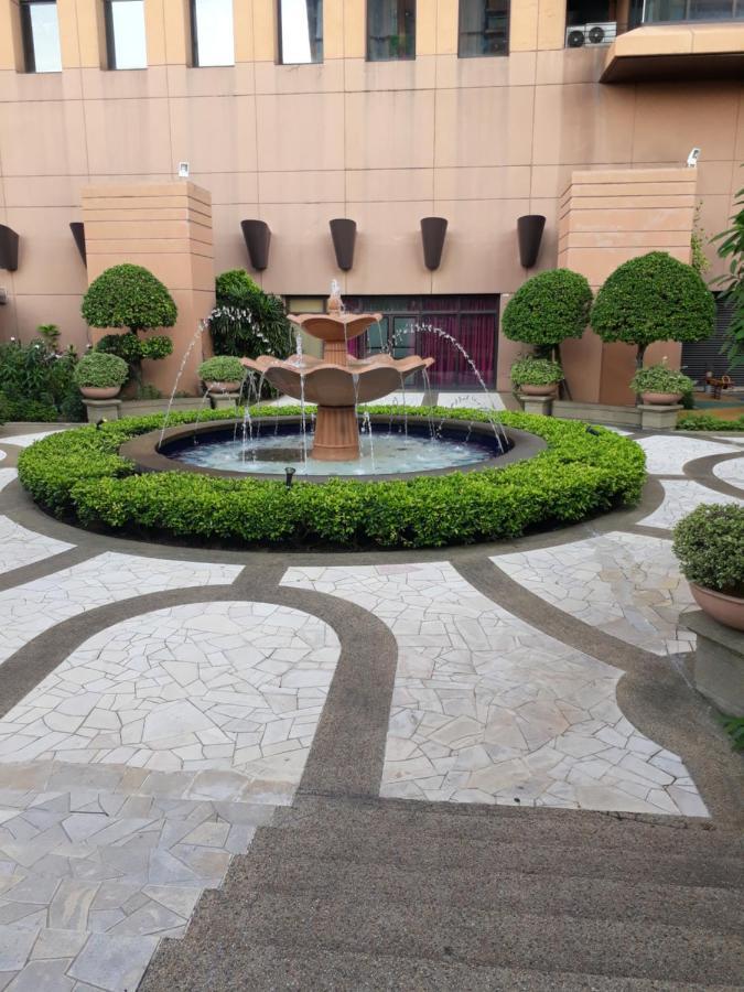 Raymond Suites At Berjaya Times Square Куала Лумпур Екстериор снимка