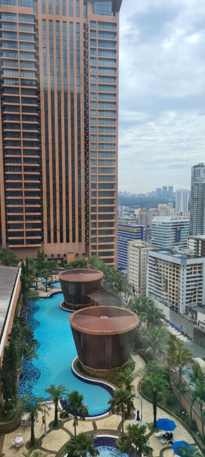 Raymond Suites At Berjaya Times Square Куала Лумпур Екстериор снимка