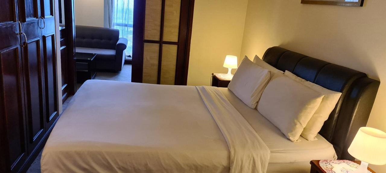 Raymond Suites At Berjaya Times Square Куала Лумпур Екстериор снимка