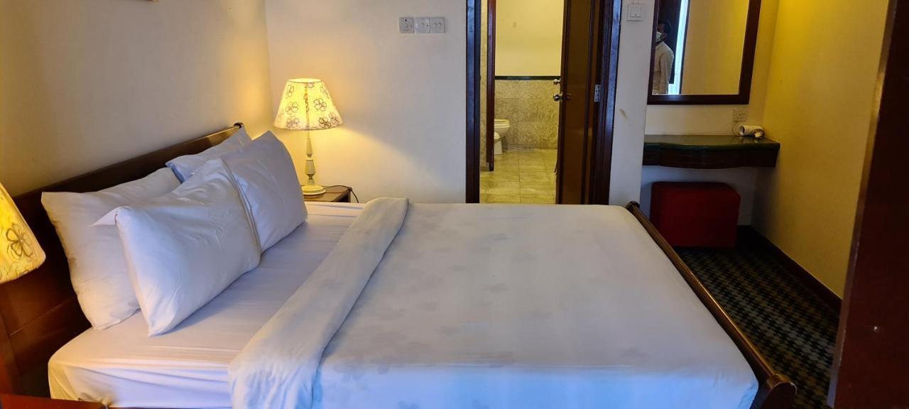 Raymond Suites At Berjaya Times Square Куала Лумпур Екстериор снимка